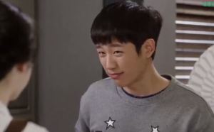blood 13 recap kdrama Hyun Woo makes face tasting Ri Ta's food